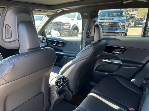 New 2026 Mercedes-Benz GLC 300 4MATIC image 19