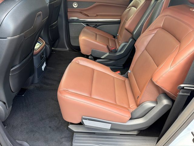 New 2027 Lincoln Navigator L Reserve AWD/4WD image 21