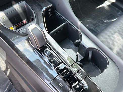 Used 2025 Toyota Crown Signia w/ Advanced Technology Package AWD/4WD image 28