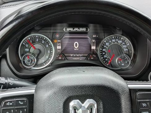 Used 2022 RAM 2500 Big Horn w/ Level C Equiment Group AWD/4WD image 27