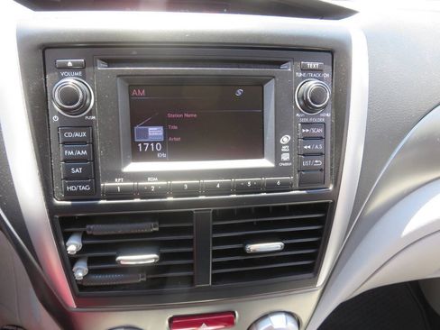 Used 2012 Subaru Forester 2.5X Limited AWD/4WD image 20
