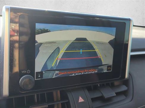 Used 2023 Toyota RAV4 LE FWD image 20