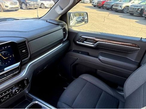 Certified 2022 Chevrolet Silverado 1500 LT Trail Boss image 19