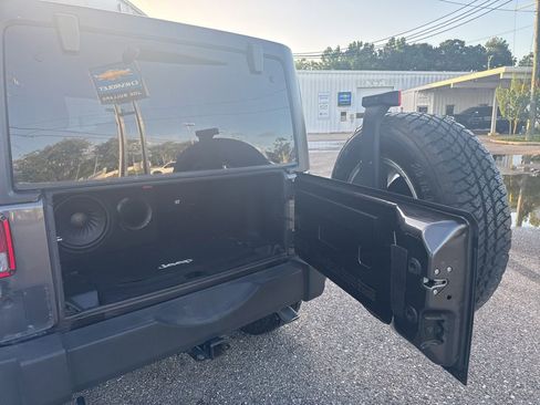 Used 2016 Jeep Wrangler Unlimited Sport w/ Quick Order Package 24S AWD/4WD image 13