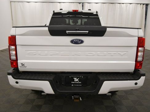 Used 2022 Ford F350 Lariat image 6