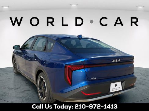 Used 2025 Kia K4 EX FWD image 11