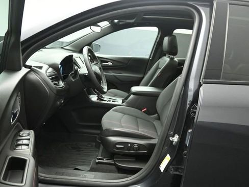 Used 2022 Chevrolet Equinox RS w/ LPO, Floor Liner Package image 10