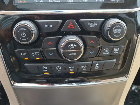 Used 2021 Jeep Grand Cherokee Limited RWD image 19