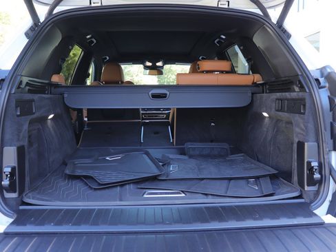 Used 2025 BMW X5 sDrive40i w/ M Sport Package image 13