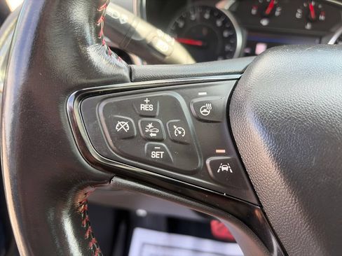Used 2022 Chevrolet Equinox RS w/ RS Leather Package AWD/4WD image 31