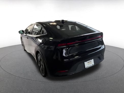 Used 2025 Toyota Prius LE image 11