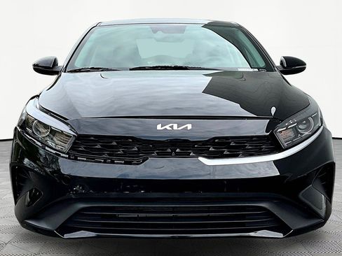Certified 2023 Kia Forte LXS w/ LXS Technology Package image 2
