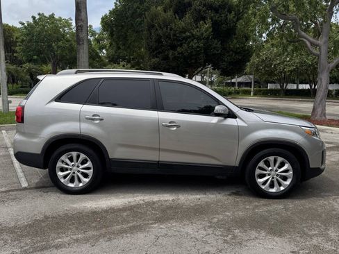 Used 2015 Kia Sorento EX FWD image 6