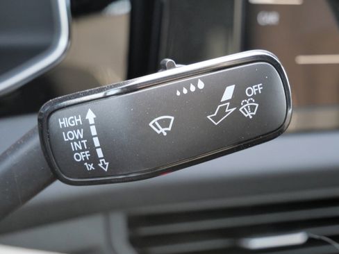 Used 2025 Volkswagen Jetta Sport image 34