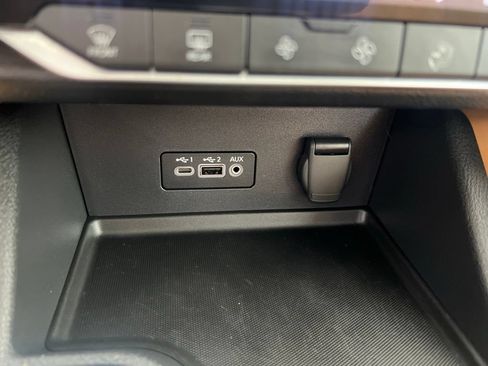 Certified 2023 Nissan Sentra SV w/ SV Premium Package FWD image 53