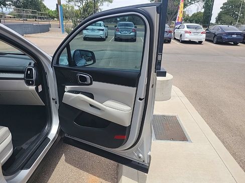 Used 2022 Kia Sorento S FWD image 18