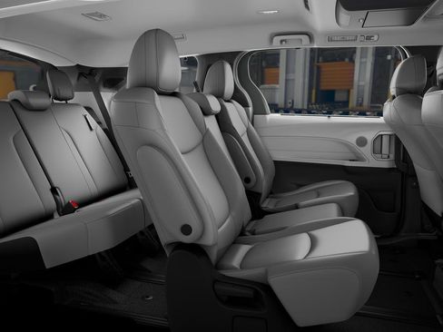 New 2026 Toyota Sienna XLE image 21