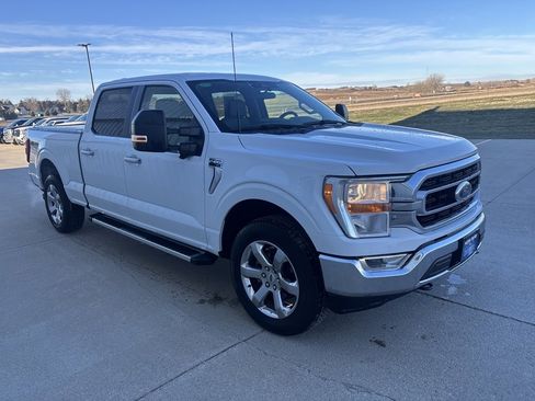 Used 2023 Ford F150 XLT w/ XTR Package image 3