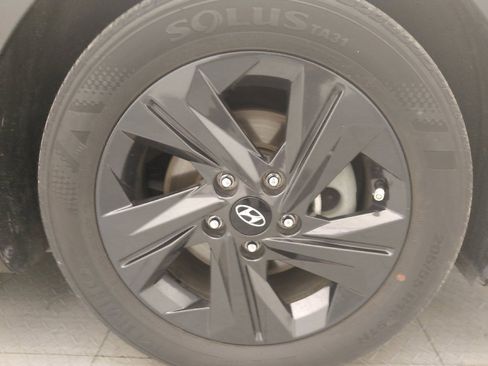 Used 2023 Hyundai Elantra SEL w/ Cargo Package image 31