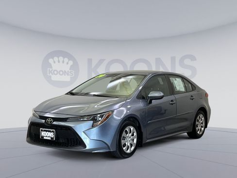 Used 2020 Toyota Corolla LE FWD image 4