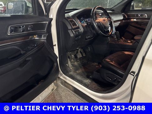 Used 2016 Ford Explorer Limited w/ Class II Trailer Tow Package image 11