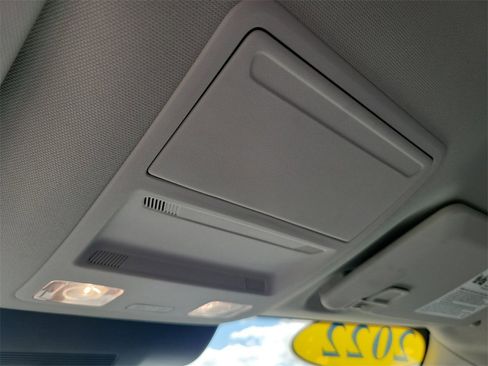 Used 2022 Ford Maverick XLT image 28