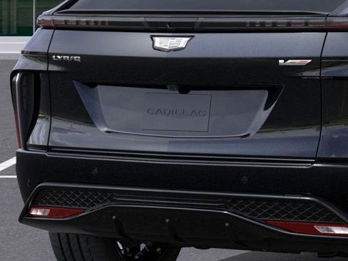 New 2026 Cadillac Lyriq V w/ LPO, Floor Liner Package image 38