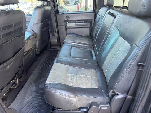 Used 2011 Ford F450 Lariat image 16