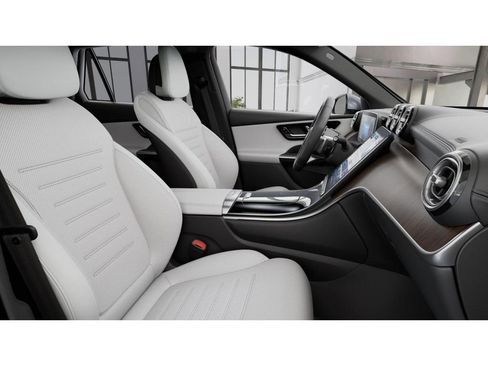 New 2026 Mercedes-Benz GLC 350e 4MATIC image 4
