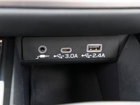 Used 2024 Subaru Outback Premium AWD/4WD image 23