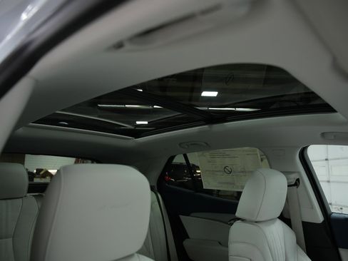 New 2026 Buick Envision Avenir image 20