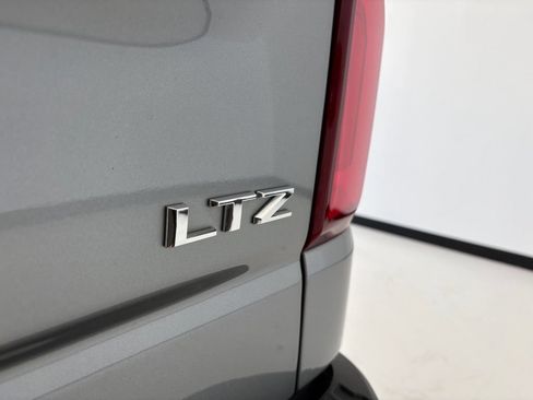Used 2024 Chevrolet Silverado 1500 LTZ AWD/4WD image 30