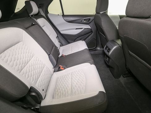 Used 2019 Chevrolet Equinox LS FWD image 20