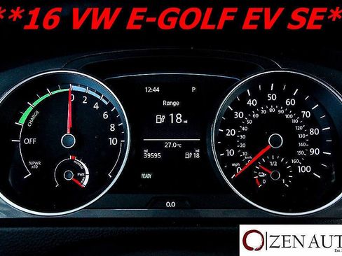 Used 2016 Volkswagen e-Golf SE FWD image 15