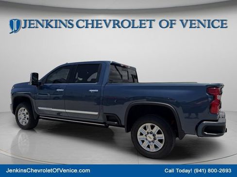 Used 2024 Chevrolet Silverado 2500 High Country w/ High Country Premium Package AWD/4WD image 7