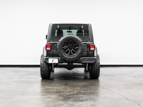 Used 2025 Jeep Wrangler Unlimited Sport AWD/4WD image 16