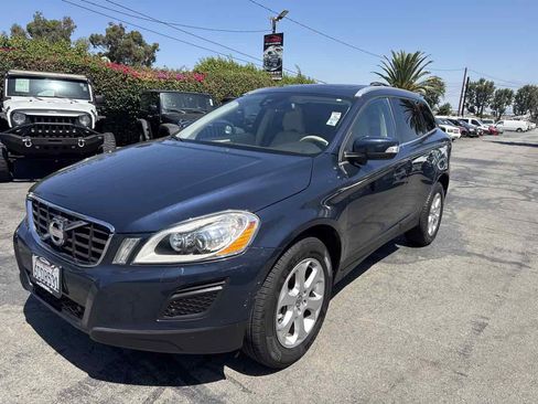 Used 2013 Volvo XC60 3.2 w/ Climate Pkg AWD/4WD image 3