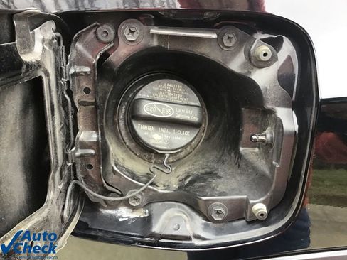 Used 2023 Toyota Tacoma TRD Off-Road w/ Advanced Technology Package image 40