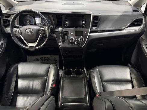 Used 2019 Toyota Sienna SE AWD/4WD image 39