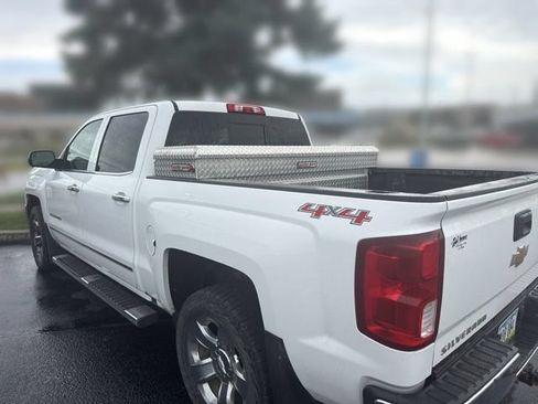 Used 2016 Chevrolet Silverado 1500 LTZ AWD/4WD image 5