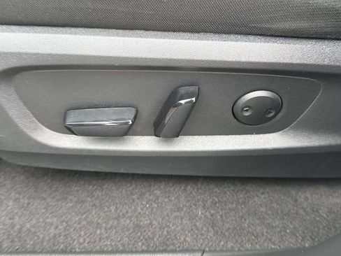 Certified 2024 Nissan Pathfinder SV FWD image 27