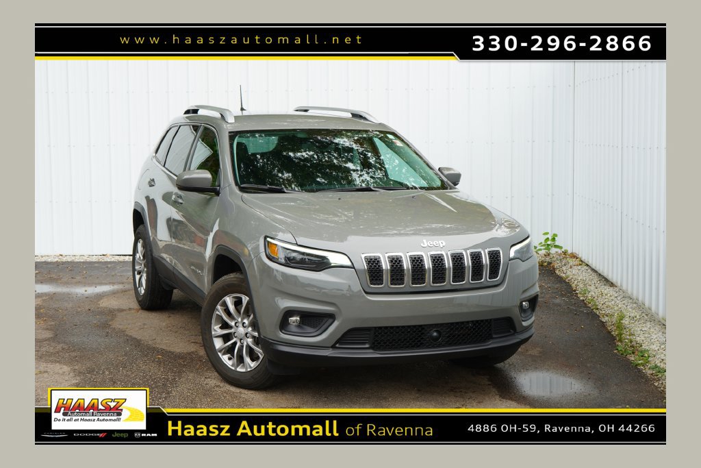 Used 2021 Jeep Cherokee Latitude Lux w/ Comfort/Convenience Group AWD/4WD image 1