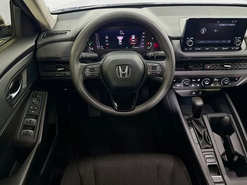 Used 2023 Honda Accord EX image 19