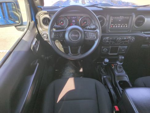 Used 2022 Jeep Wrangler Unlimited Sport AWD/4WD image 17