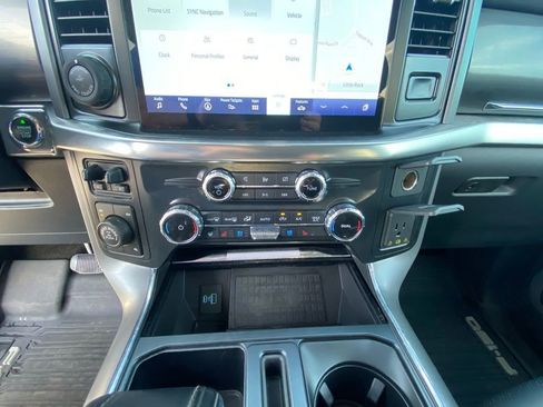 Certified 2022 Ford F150 Lariat w/ Equipment Group 502A High image 17