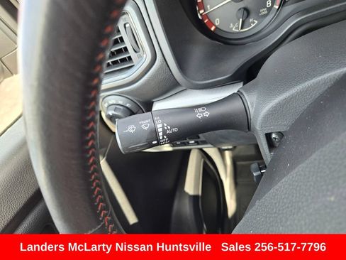 Used 2024 Nissan Titan PRO-4X w/ Pro-4x Convenience Package AWD/4WD image 30