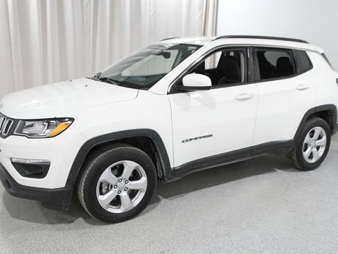 Used 2018 Jeep Compass Latitude w/ Popular Equipment Group image 3