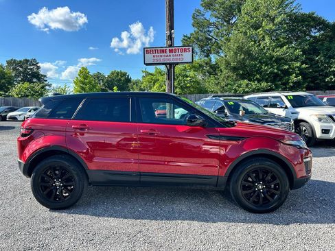 Used 2019 Land Rover Range Rover Evoque SE AWD/4WD image 3