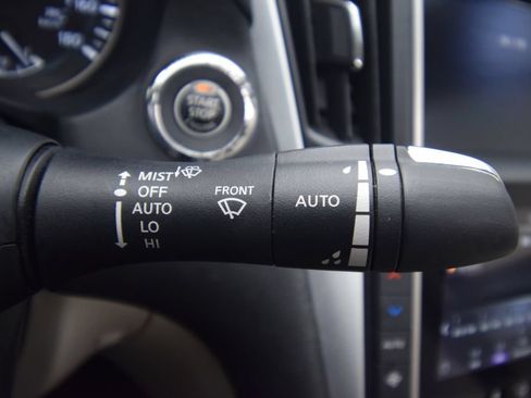 Used 2021 INFINITI Q50 Luxe w/ Seat & Sound Package RWD image 30