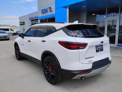 Used 2024 Chevrolet Blazer LT w/ Redline Edition AWD/4WD image 2